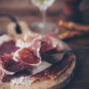 JAMBON NOIR DE BIGORRE ENTIER AVEC OS, LÉGÈREMENT PELÉ – AFFINAGE 36 MOIS – Image 2